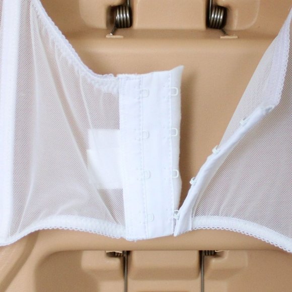 Fredericks of Hollywood Bustier Size 38 Garter Straps White Blue Ribbons B49 - Picture 10 of 14